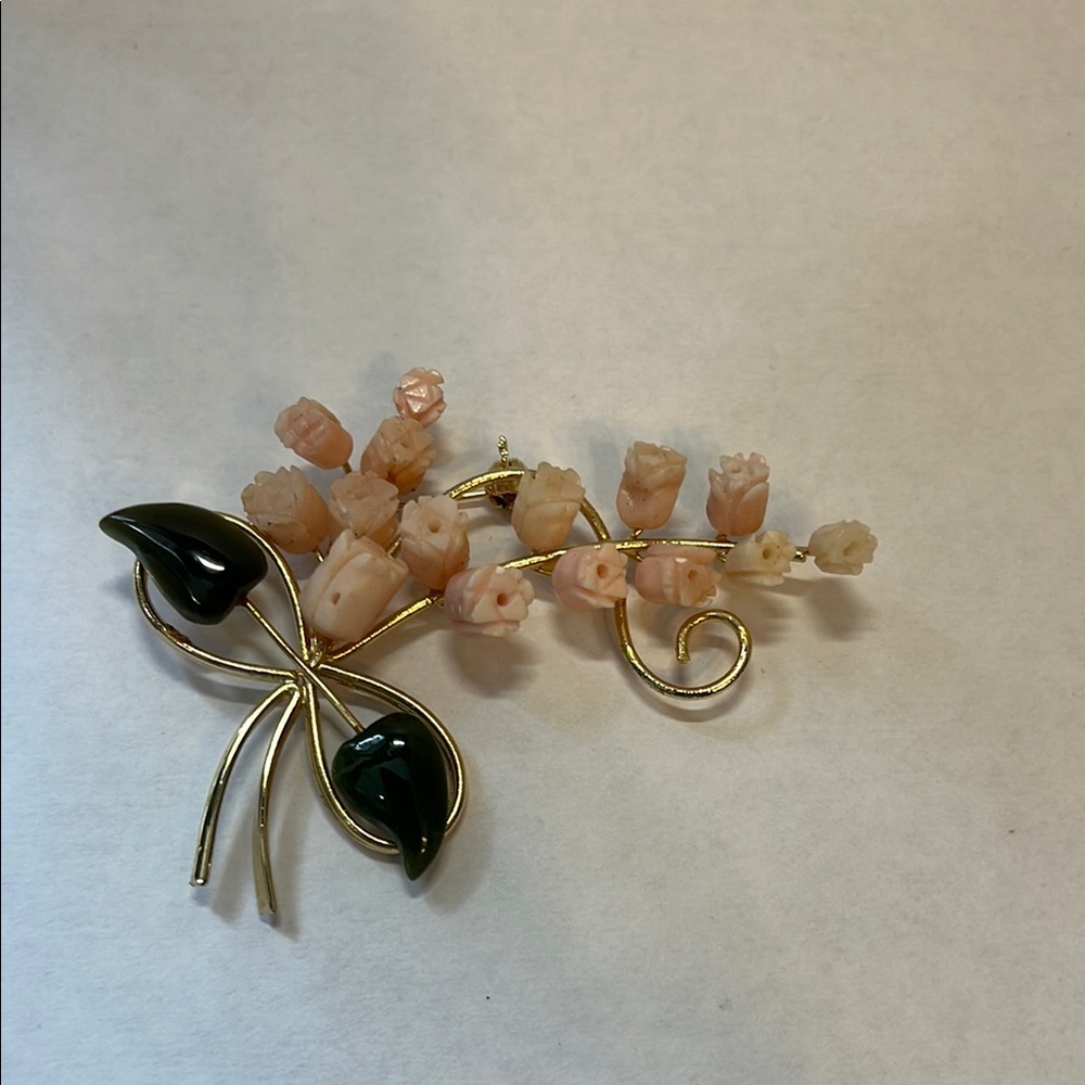 Vintage Floral coral and jade Brooch
